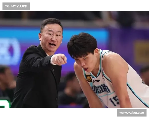 杨瀚森试训爵士视频曝光 身穿84号球衣进行摸高与投篮测试 杨瀚森试训爵士视频曝光 身穿84号球衣进行摸高与投篮测试